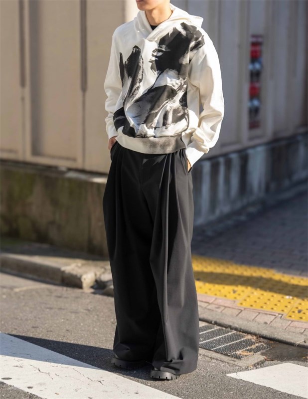 【24AW】フラワープリントフーディー